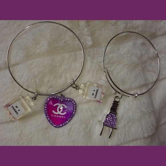 Jewelry - Charm braclets set